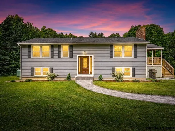 30 Thornton Road, New Boston, NH 03070