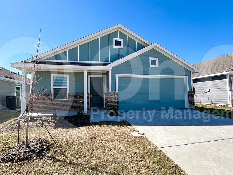 403 Ashbrook Way — Photo 2