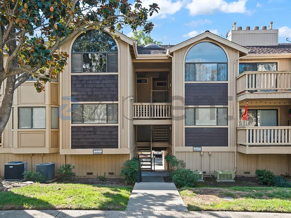 16931 Sorrel Way