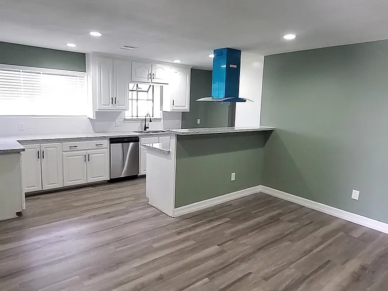101 Lindsey Ave — Photo 5