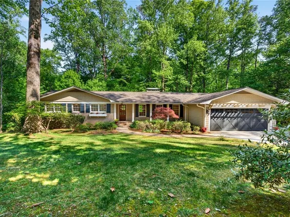 2070 Clay Dr, Sandy Springs, GA 30350