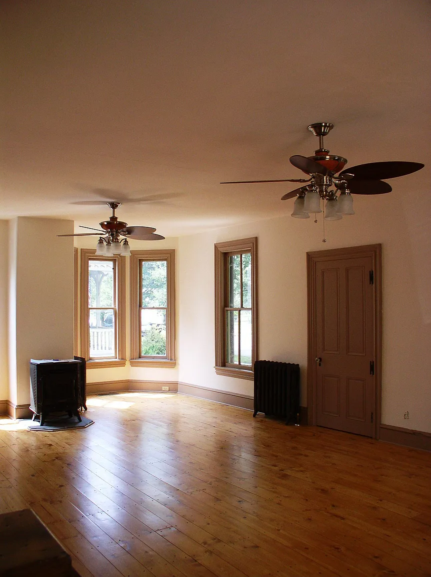 422 Washington Ave photo 1