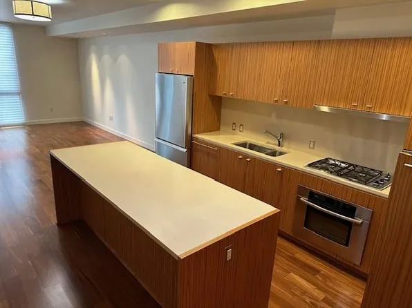 841 SW Gaines St Unit 327, Portland, OR 97239