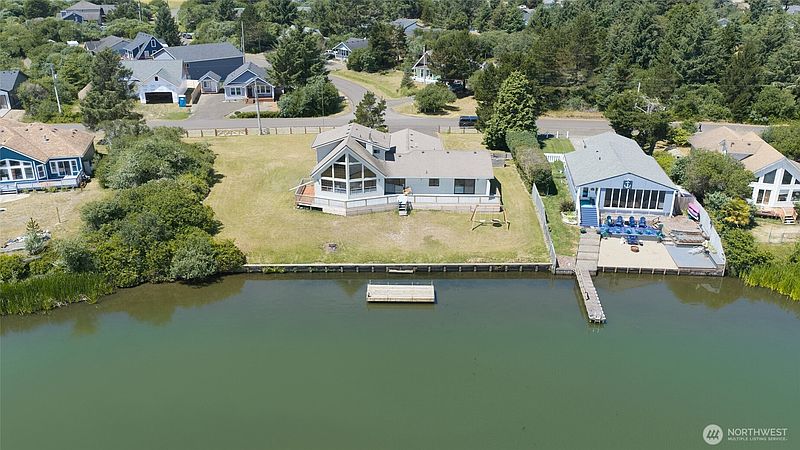 5th image of 854 Texmar Avenue SW