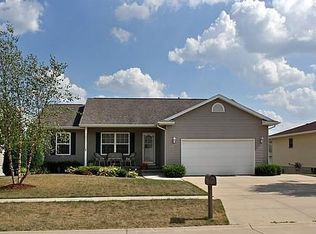 2455 Robert Dr, Marion, IA 52302