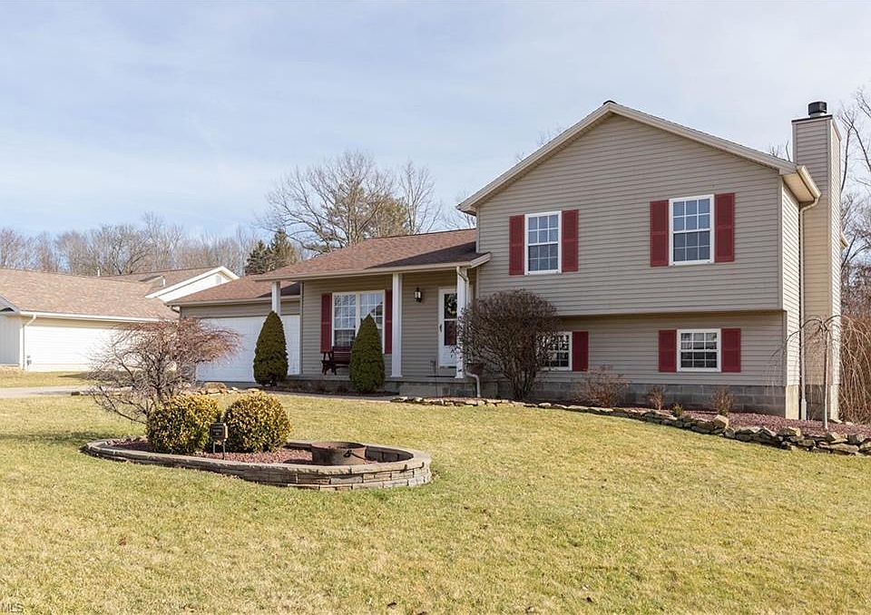 1st image of 3301 Meanderwood Dr