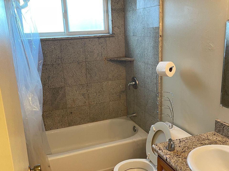 1st image of 1259 Park Ave APT 10