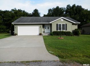 621 Tatum Ln, Herrin, IL 62948