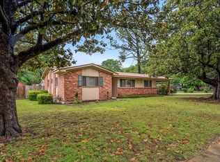 1601 Delmont Rd, Memphis, TN 38117