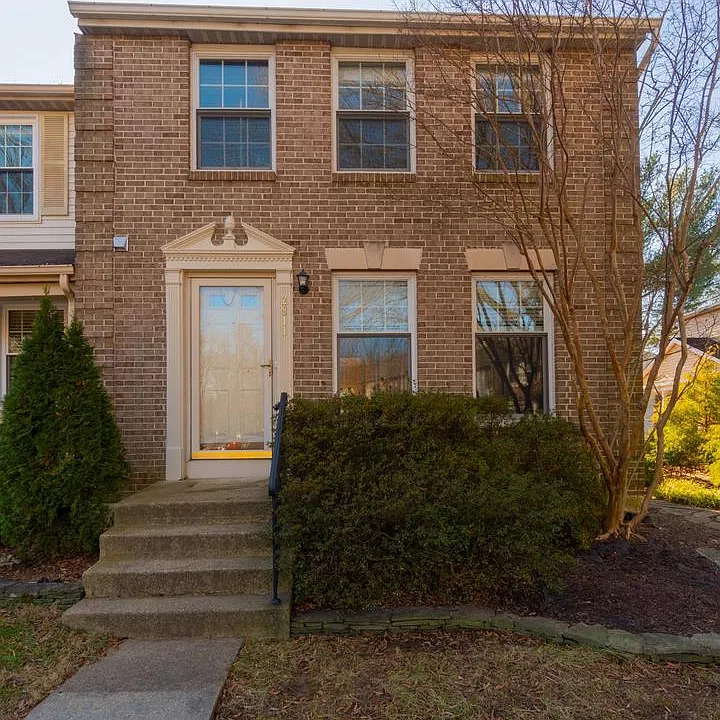 2911 Montauk Ct