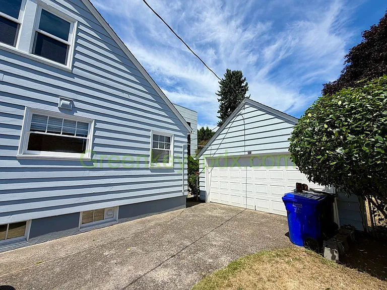 2101 N Rosa Parks Way — Photo 5