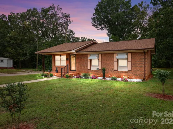 301 Lloyd St, Salisbury, NC 28144