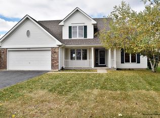 2558 Oak Trails Dr, Aurora, IL 60506