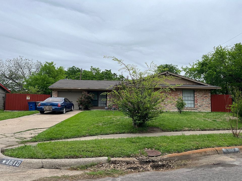 1st image of 1610 E Shore Dr