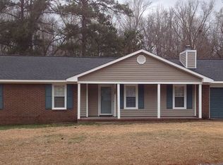 1156 Patrick Dr, Fayetteville, NC 28314