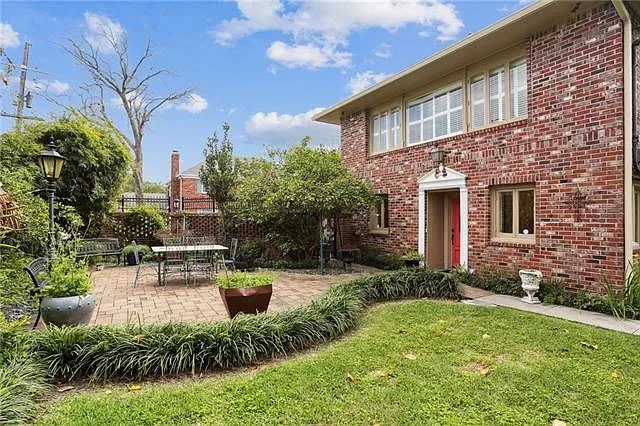 6465 Oakland Dr — Photo 3