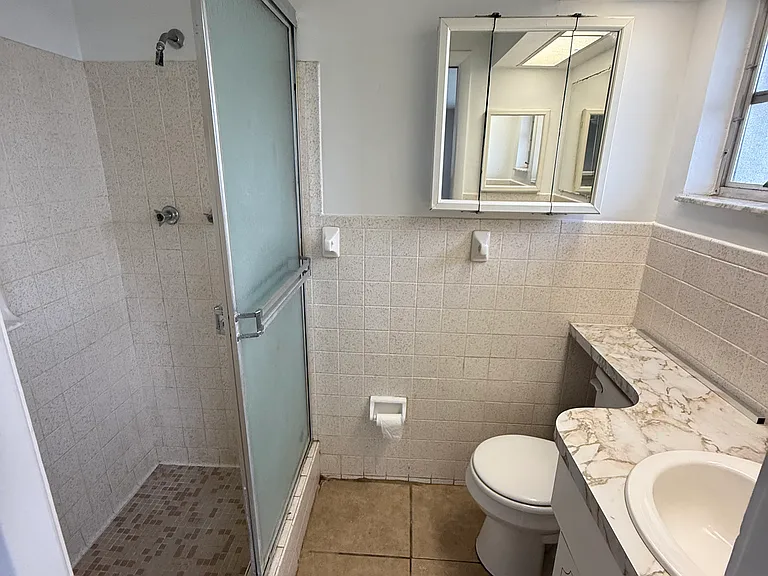 4624 Durney St — Photo 5