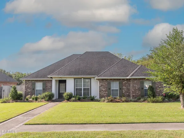 1019 Woodridge Dr, Breaux Bridge, LA 70517