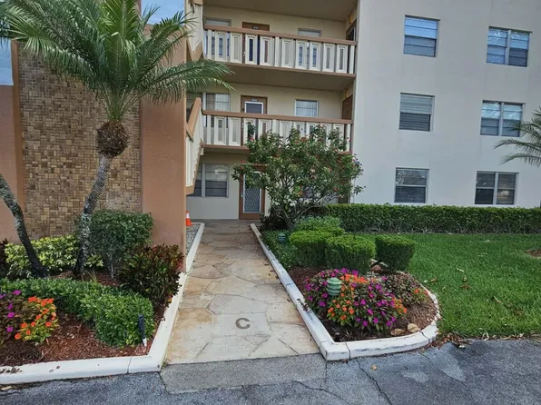 1039 Newcastle A, Boca Raton, FL 33434