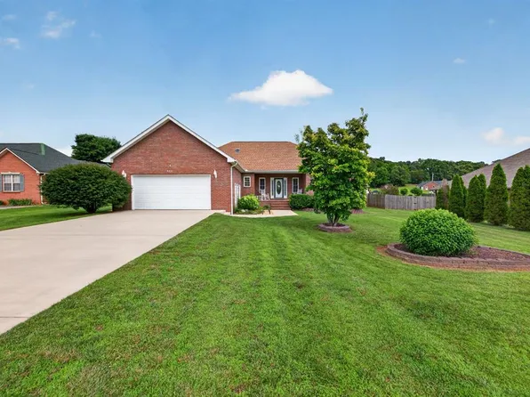 2231 Shelby Dr, Cookeville, TN 38506