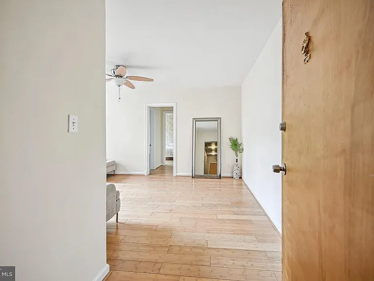 939 Longfellow St NW #205 — Photo 7