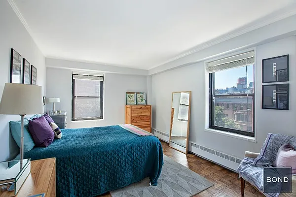 Sold by Bond New York | media 10