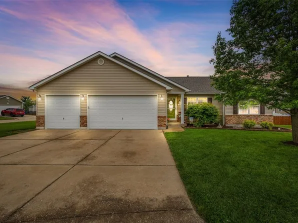 220 Living Water Ct, Pevely, MO 63070