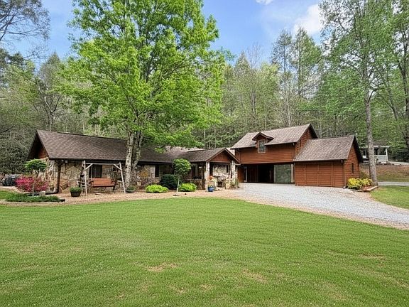 4th image of 217 Seaton Dr