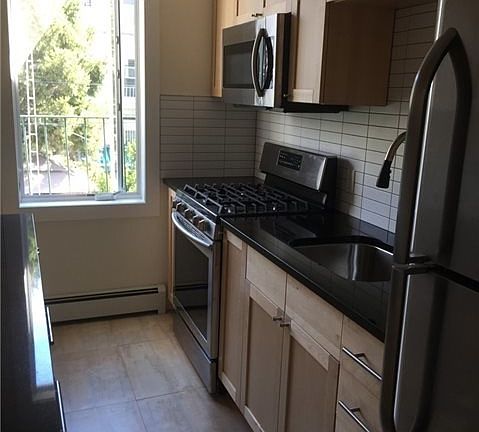 4th image of 5048 40th St