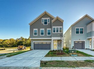 9038 Henry Thoreau Rd, Charlotte, NC 28214