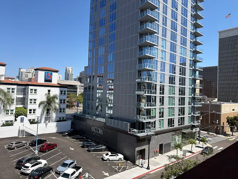 1501 Front St #518 — Photo 12