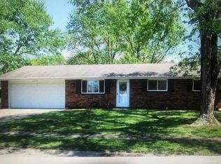 5338 Wakefield Dr, Fairborn, OH
