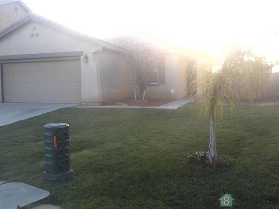 3rd image of 3404 Blossom Dr
