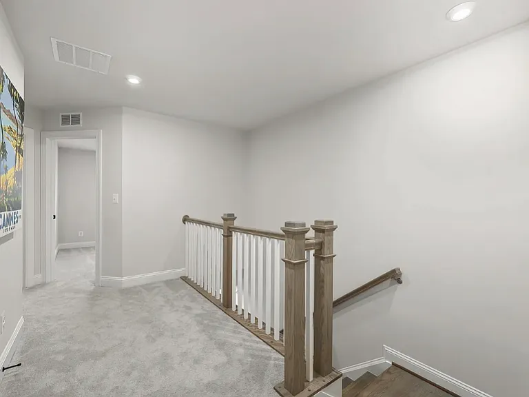 3rd floor WIDE hallway, easy to move furniture in.