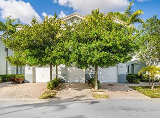 3063 Laurel Ridge Cir, Riviera Beach, FL 33404