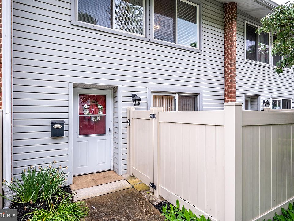 1st image of 3 Thistle Ct