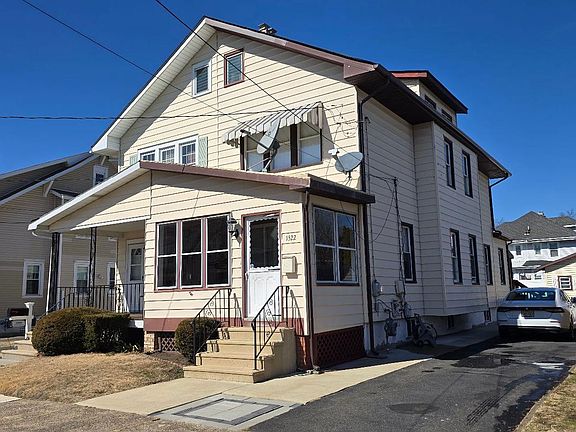 3rd image of 1522 Cornell Ave