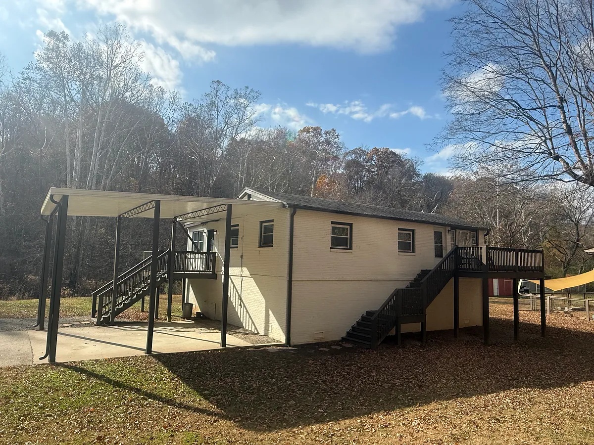 Building Photo - 8655 Coopertown Rd