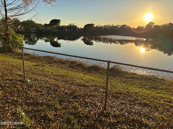 4th image of 3807 Long Grove Ln