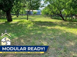 1308 S Melville St, Brady, TX 76825