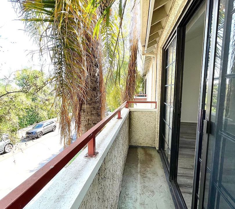 1st image of 10737 La Grange Ave APT 4