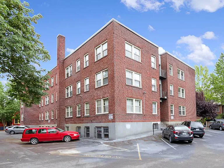 Swansonia Apartments — Photo 26