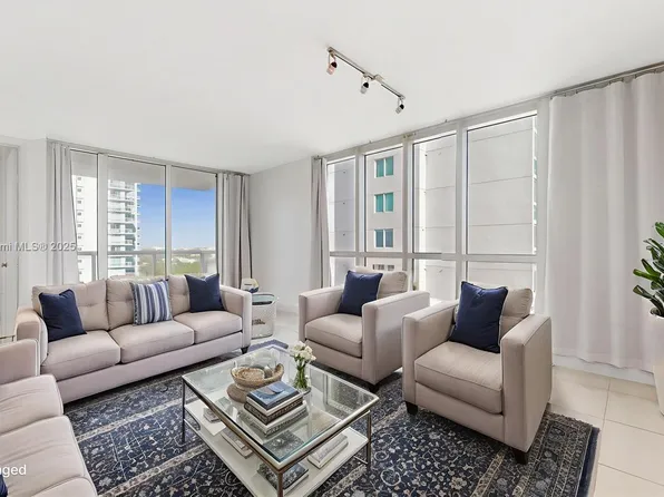 1871 NW South River Dr Unit 1205, Miami, FL 33125