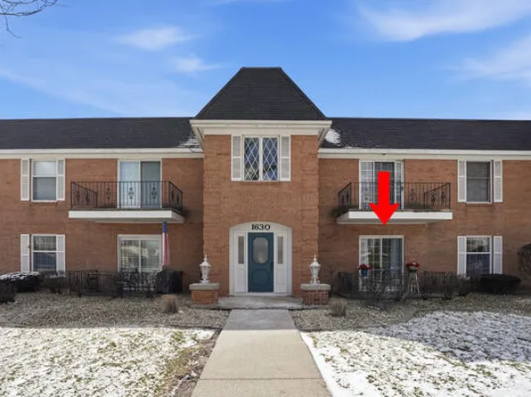 1630 Camellia Dr APT B1, Munster, IN 46321