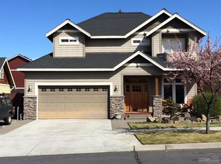 3244 NE Sandalwood Dr, Bend, OR 97701