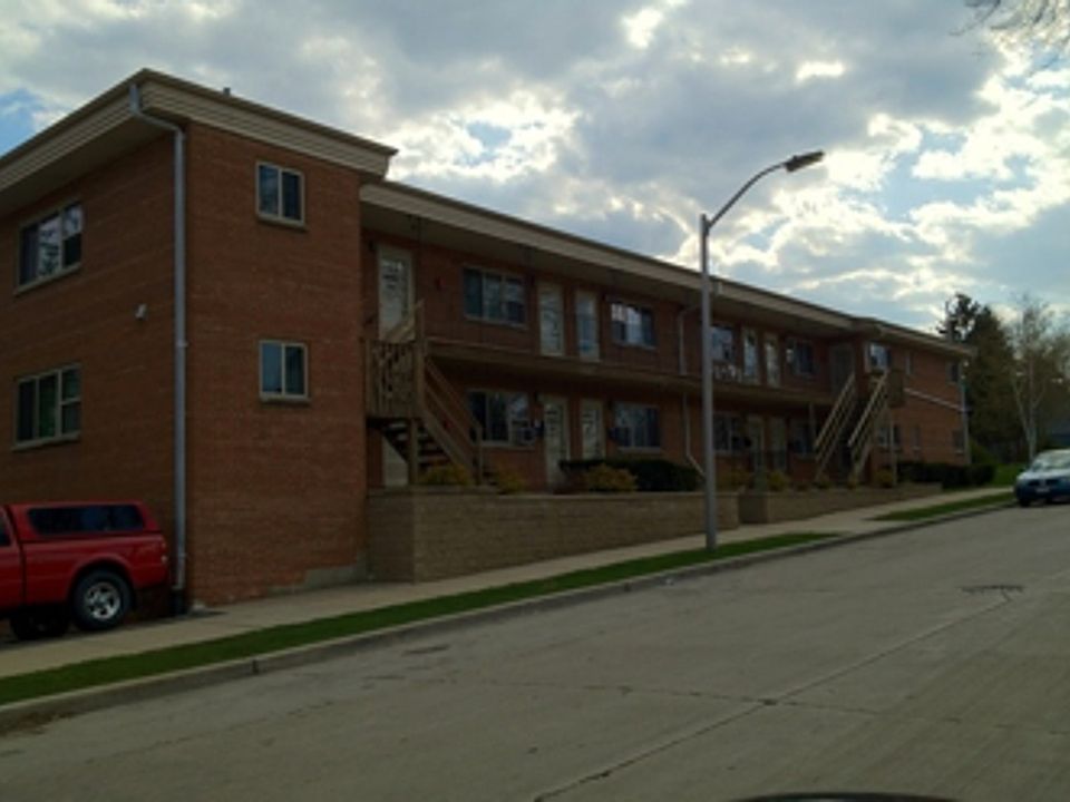 1st image of 1500-08 S 92nd St #1500-09