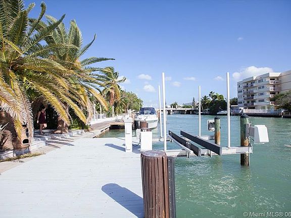 5th image of 1050 S Shore Dr