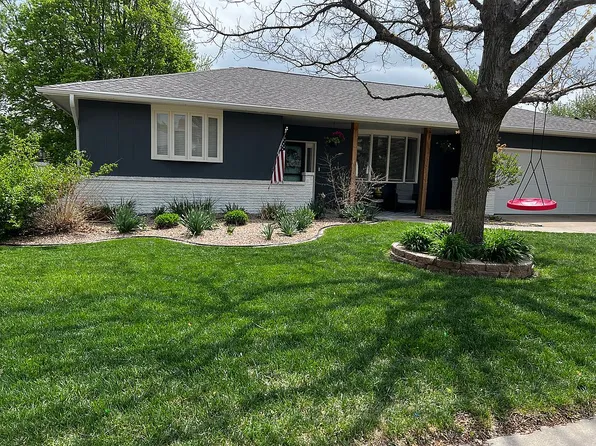 3703 13th Ave, Kearney, NE 68845