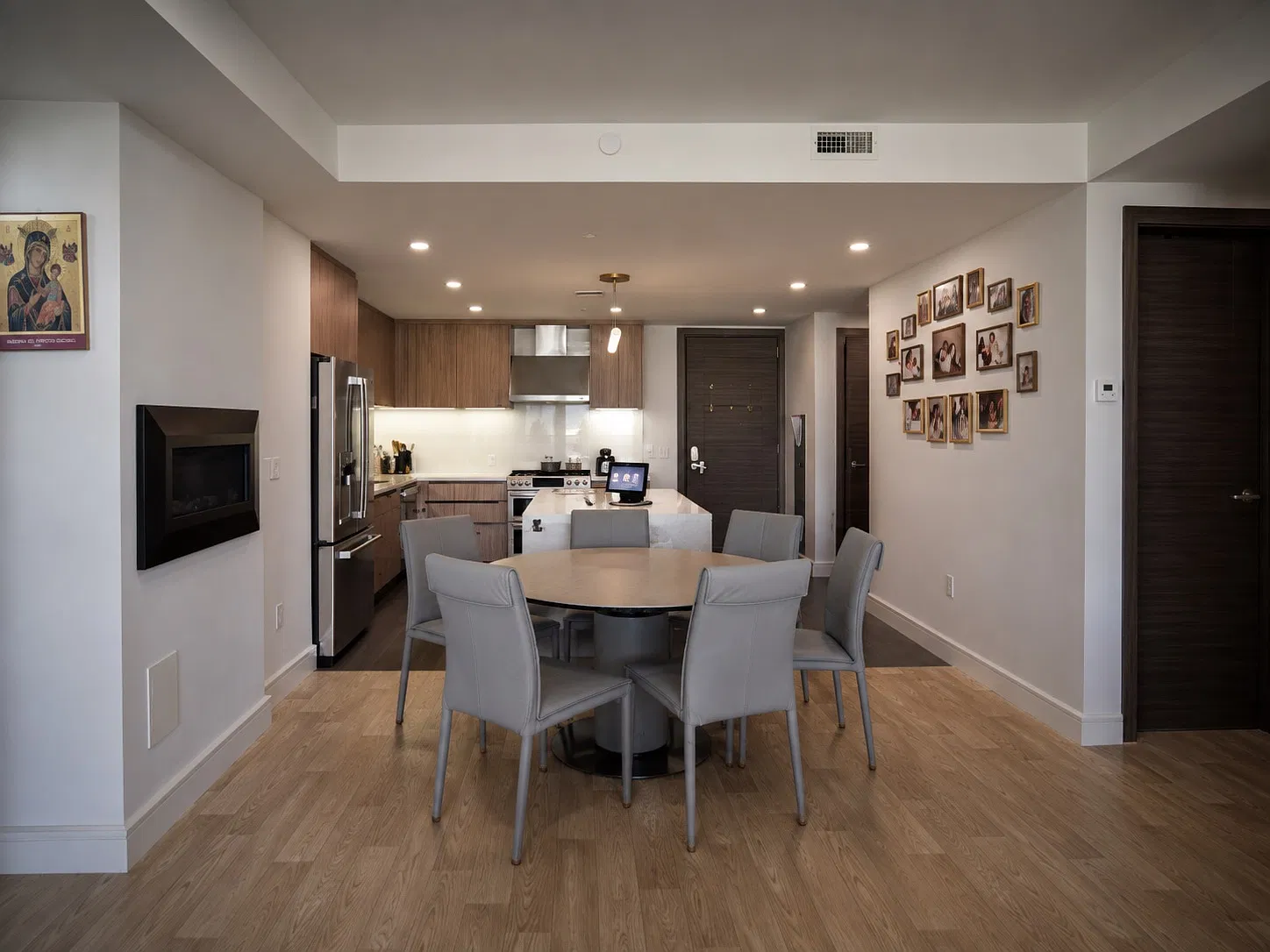 8701 Churchill Rd — Photo 2