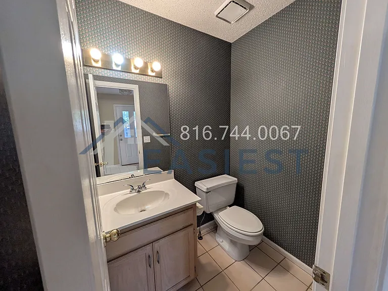 1855 NE Knollbrook St — Photo 19